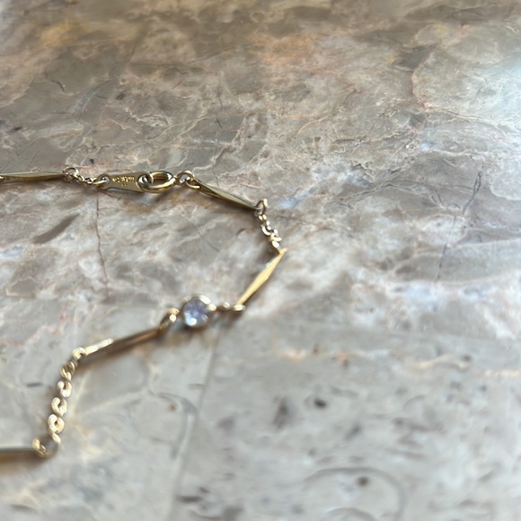 Vintage Avon gold tone in cubic zirconia bracelet, chain style with link - Picture 4 of 4